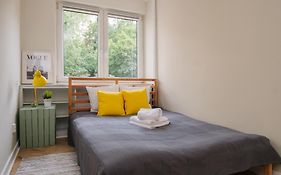Srodmiescie Apartment By The River